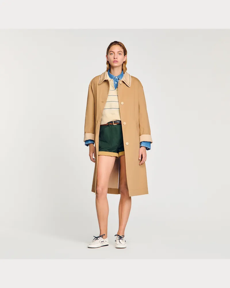 Sandro Trenchcoat mit Strasskragen Kamel