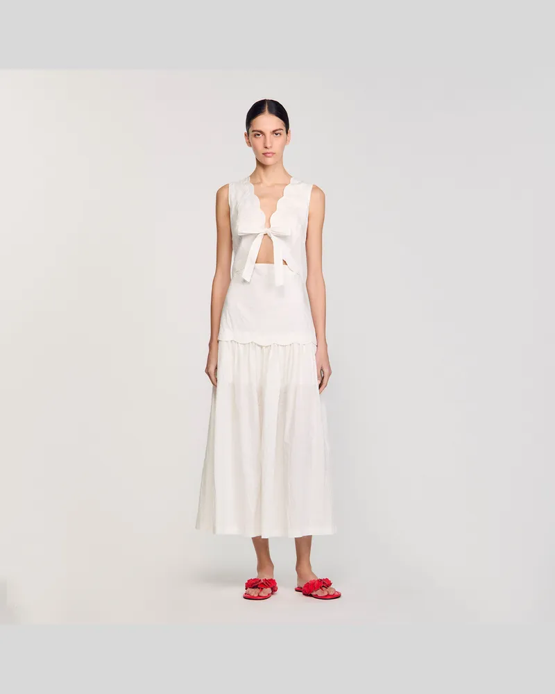 Sandro Langes Kleid mit Knitter-Look Ecru