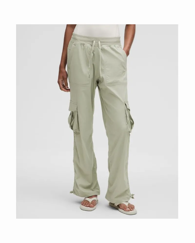 LULULEMON Dance Studio Hose mit mittelhohem Bund und Cargotaschen im Relaxed Fit für Frauen – Größe in Fog Green Fog