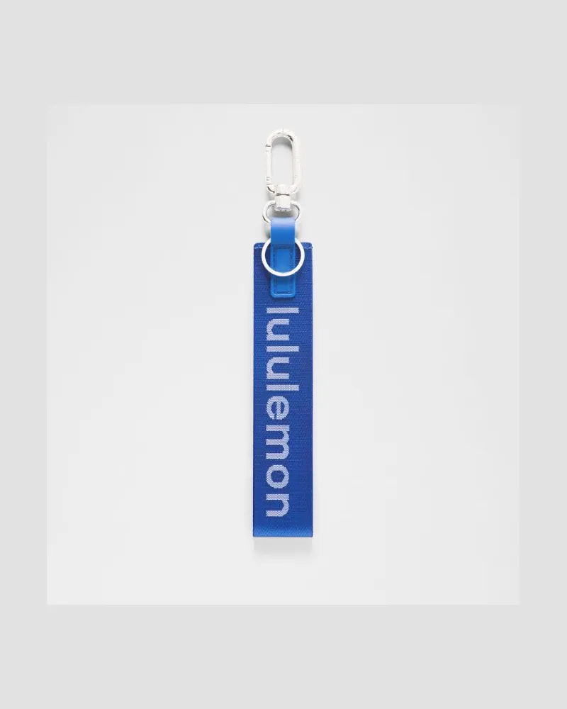 LULULEMON Never Lost Schlüsselanhänger in Beach Ball Blue/Polo Pastel/Silver Beach