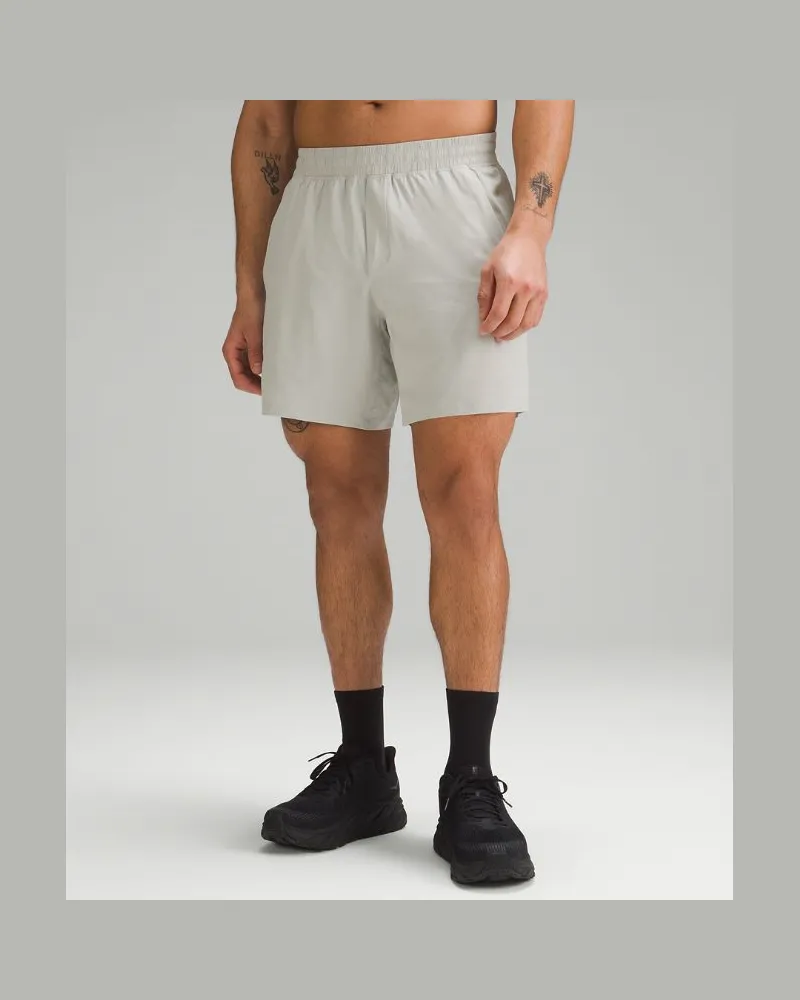 LULULEMON Pace Breaker Shorts ohne Liner für Männer – 18 cm – Größe in Seal Grey Seal