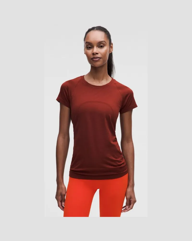 LULULEMON Swiftly Tech Kurzarmshirt 2.0 Hüftlänge für Frauen – Größe in Cranberry Charm Cranberry