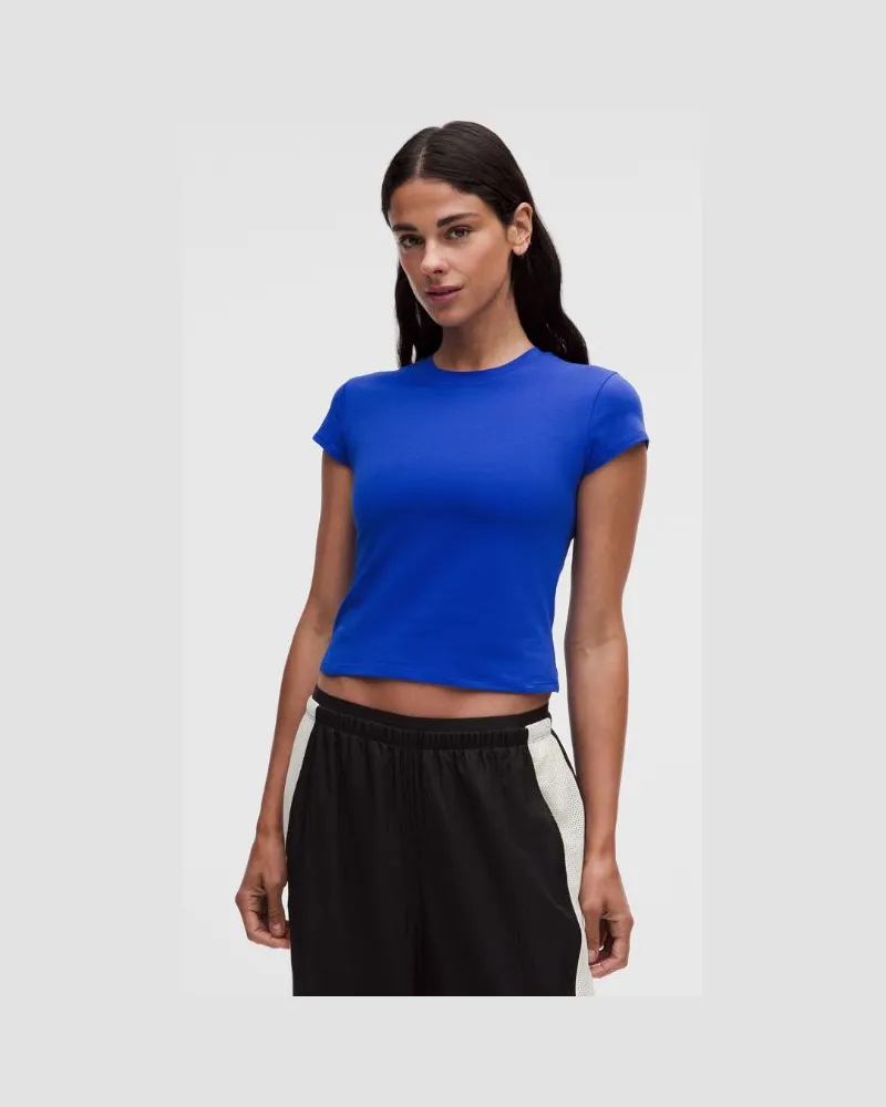 LULULEMON Baby Tee aus Bio- für Frauen – Größe in Beach Ball Blue Beach