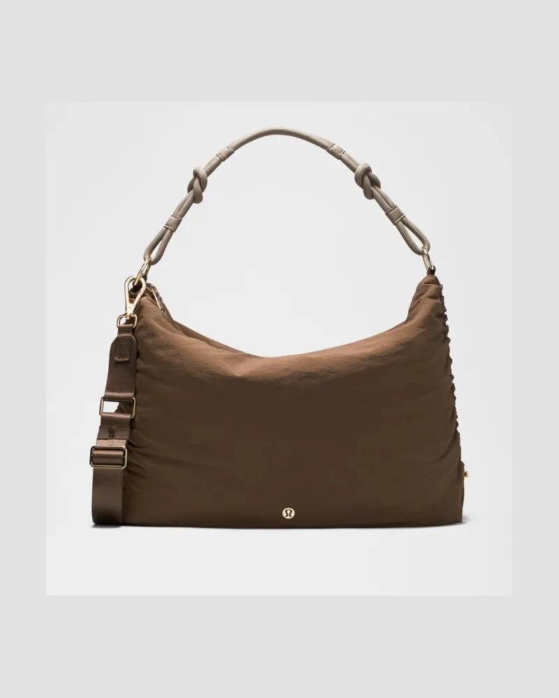 LULULEMON Wandelbare, raffbare Crossbody-Tasche Groß 16 L – Gold – Größe Walnut