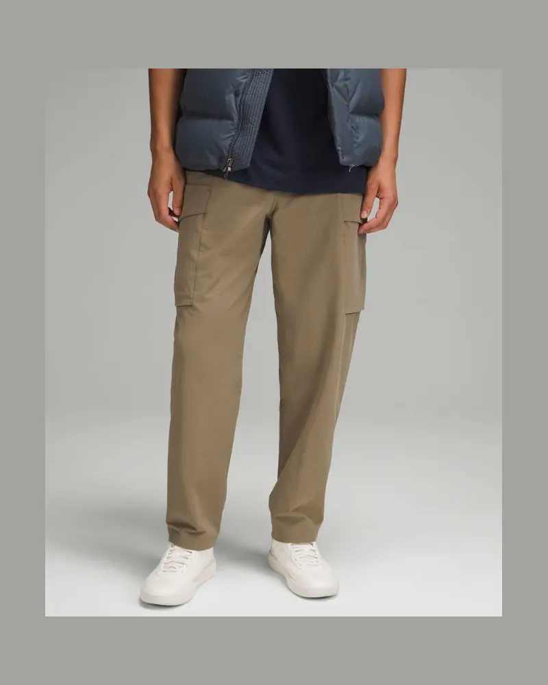 LULULEMON Cargohose aus VersaTwill im Relaxed Fit für Männer – Größe in Fawn Brown Fawn