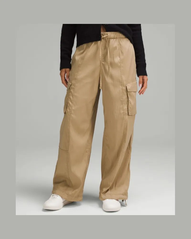 LULULEMON Leichte Cargohose mit mittelhohem Bund und flexibler Passform für Frauen – Größe in Filbert Tan Filbert