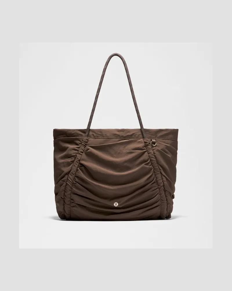 LULULEMON Geraffte Tote-Bag 24 L – Gold – Größe Walnut