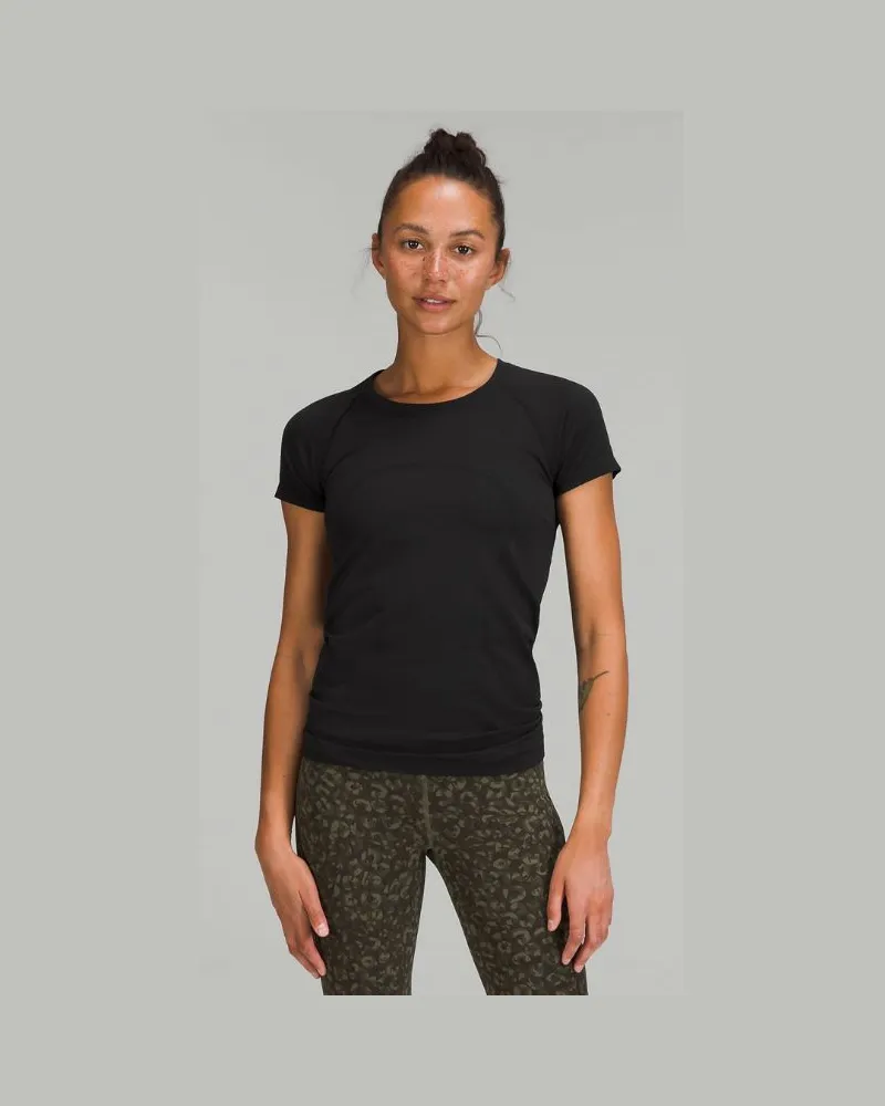 LULULEMON Swiftly Tech Kurzarmshirt 2.0 Hüftlänge für Frauen – Größe in Black Black
