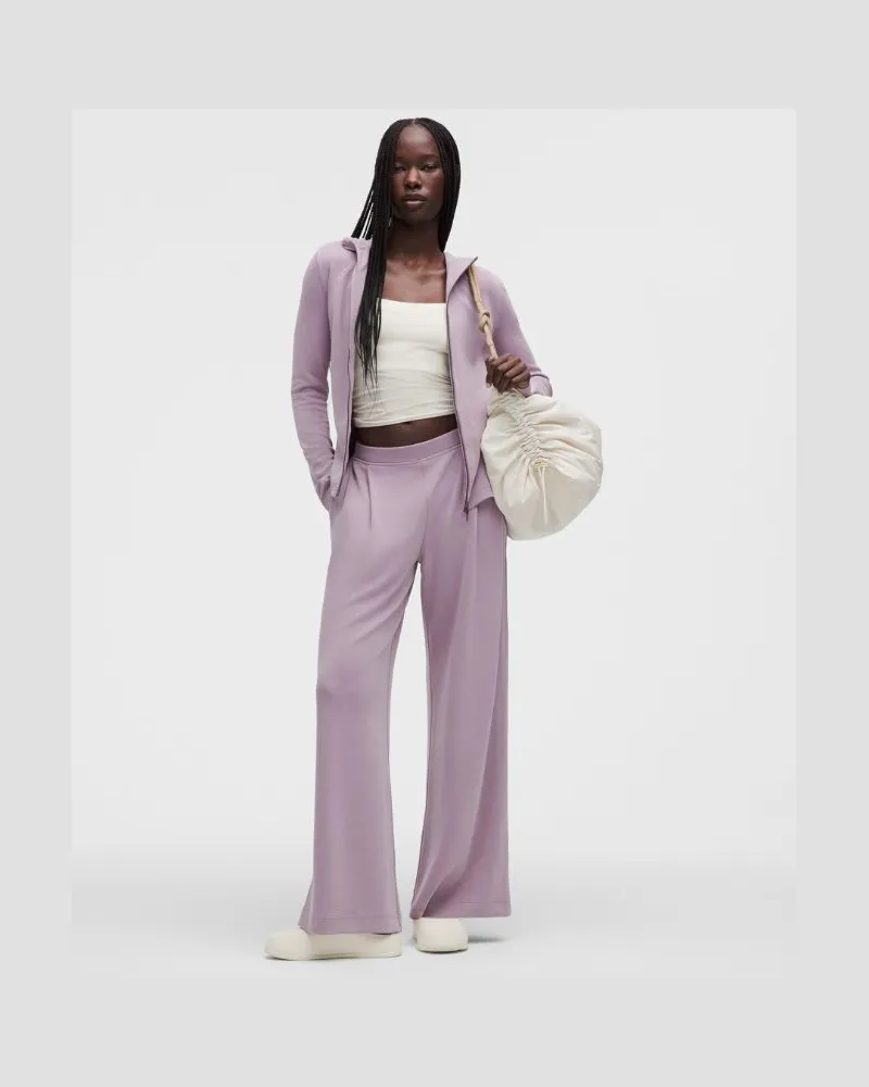 LULULEMON Leichte Softstreme Hose mit mittelhohem Bund Normale Länge für Frauen – Größe in Lotus Lavender Lotus