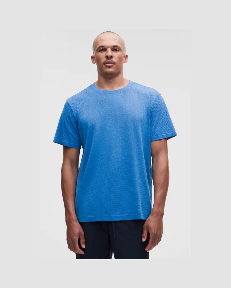 LULULEMON Metal Vent Tech Kurzarmshirt im Relaxed Fit für Männer – Größe in Beach Ball Blue/Ocean Wave Beach
