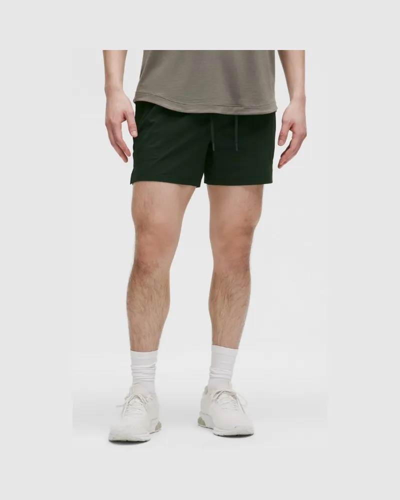 LULULEMON License to Train Shorts ohne Liner für Männer – 13 cm – Größe in Rainforest Green Rainforest