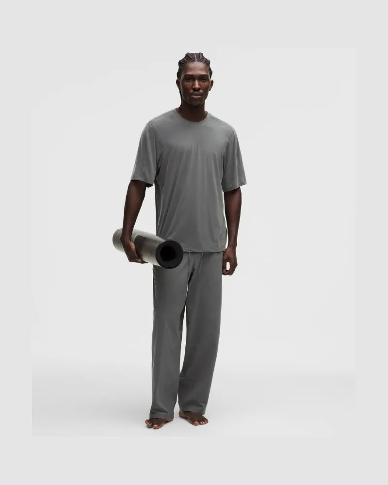 LULULEMON Balancer Hose im Relaxed Fit Normale Länge für Männer – Größe in Onyx Grey Onyx