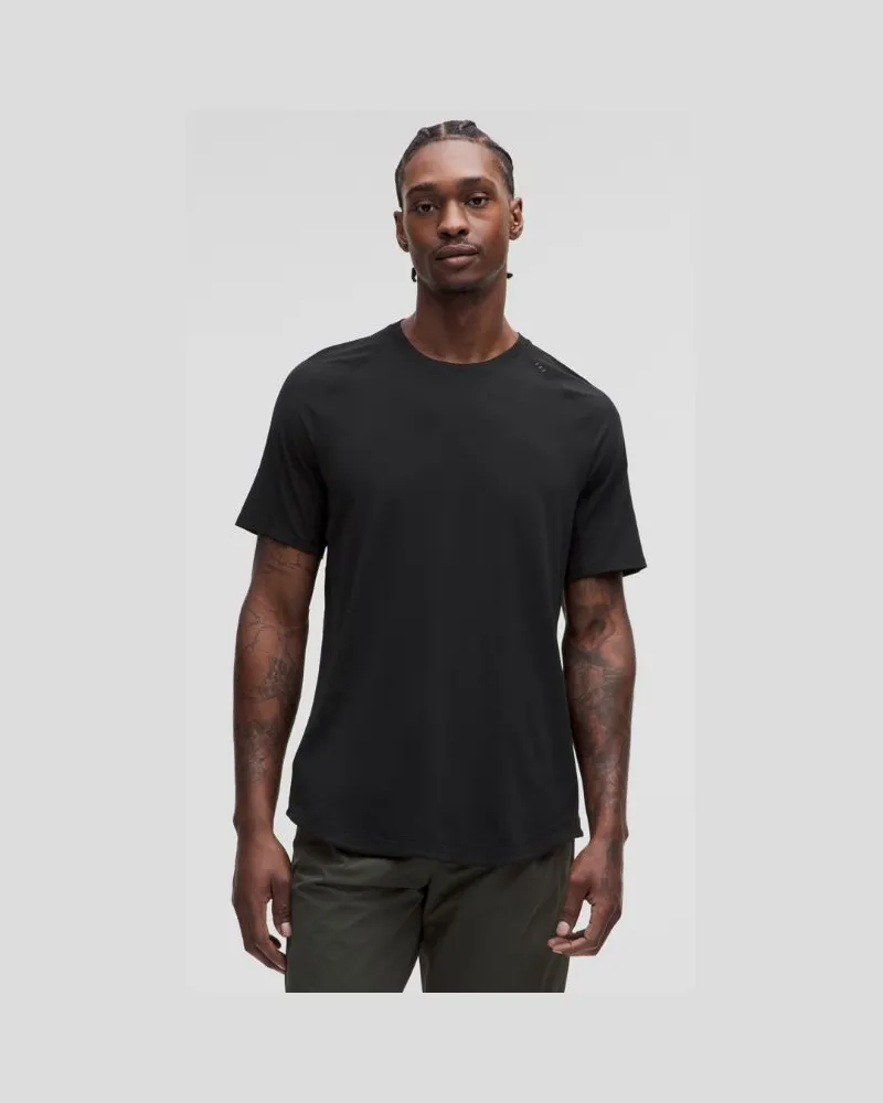 LULULEMON License to Train Kurzarmshirt für Männer – Größe in Black Black