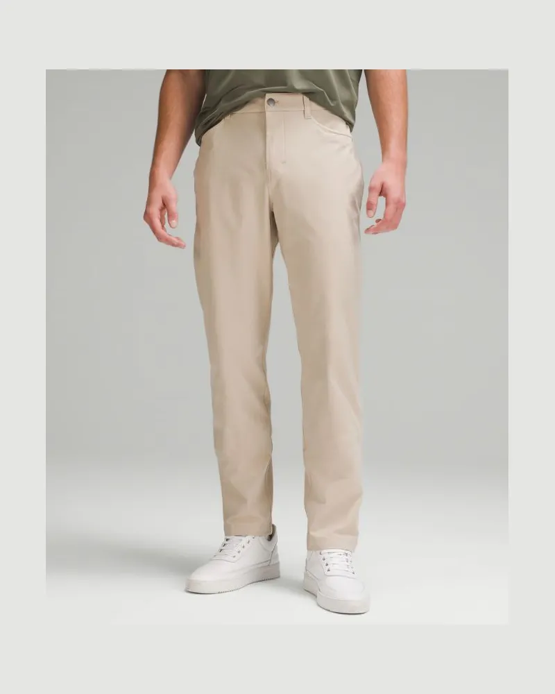 LULULEMON ABC Hose im Classic Fit mit 5 Taschen Warpstreme für Männer – 86 cm – Khaki – Größe Trench