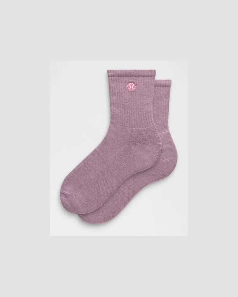LULULEMON Daily Essential Knöchelhohe Socken Unisex – Größe in Lavender Lux Lavender