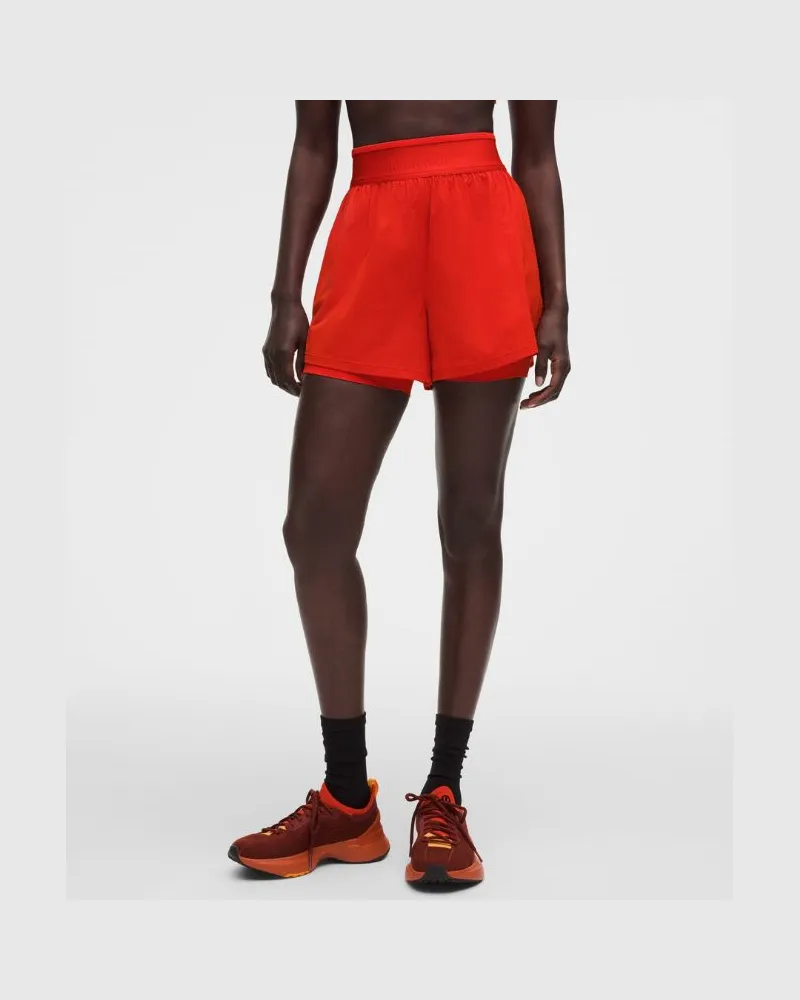 LULULEMON License to Train Shorts mit superhohem Bund und Liner für Frauen – 9 cm – Größe in Cherry Ember Cherry