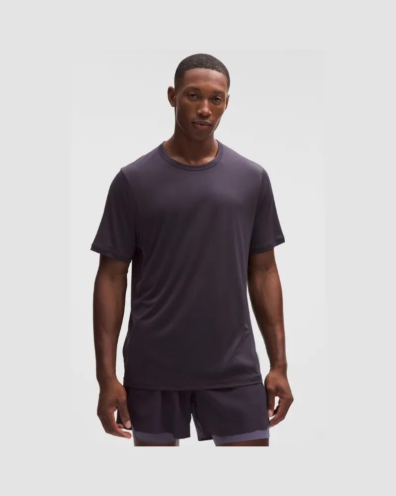 LULULEMON Mile Maker Run Crew Leichtes Kurzarm-Laufshirt mit Rundhalsausschnitt für Männer – Größe in Atmospheric Purple Atmospheric
