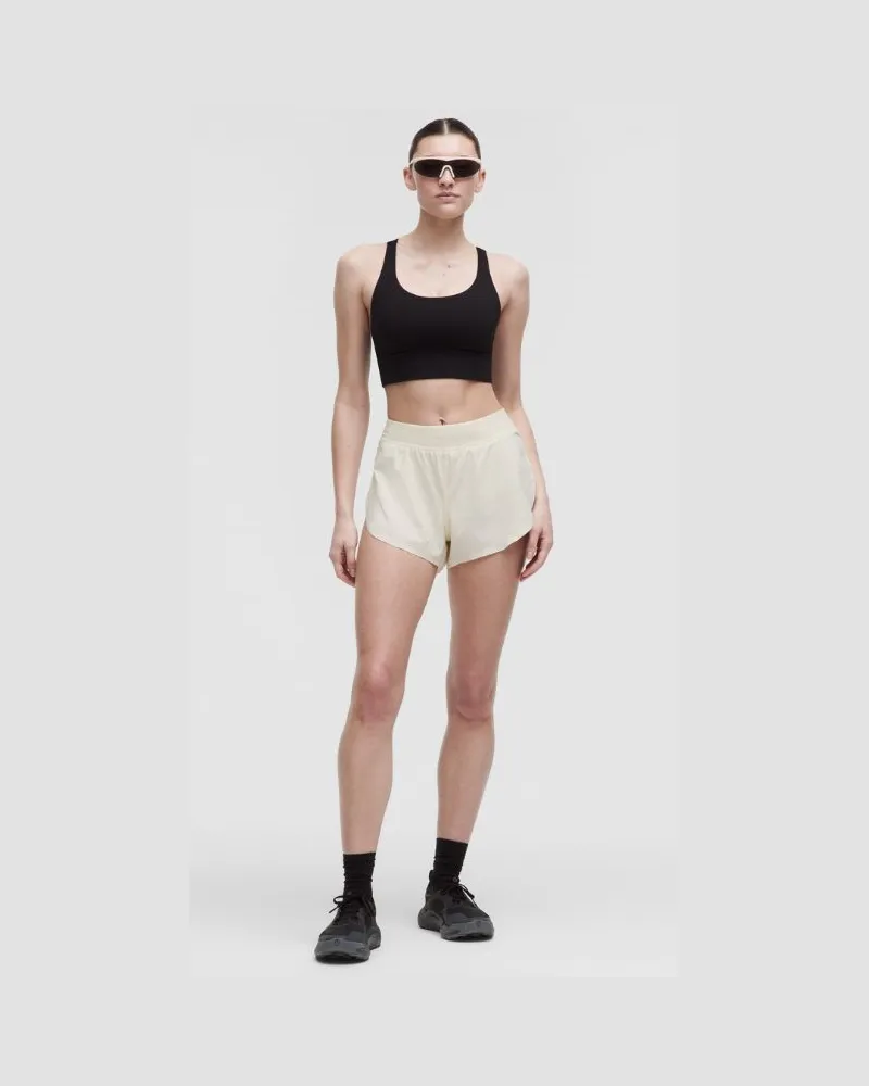 LULULEMON Fast and Free Shorts im Classic Fit mit Saumschlitz und hohem Bund für Frauen – 8 cm – Größe in Light Ivory Light