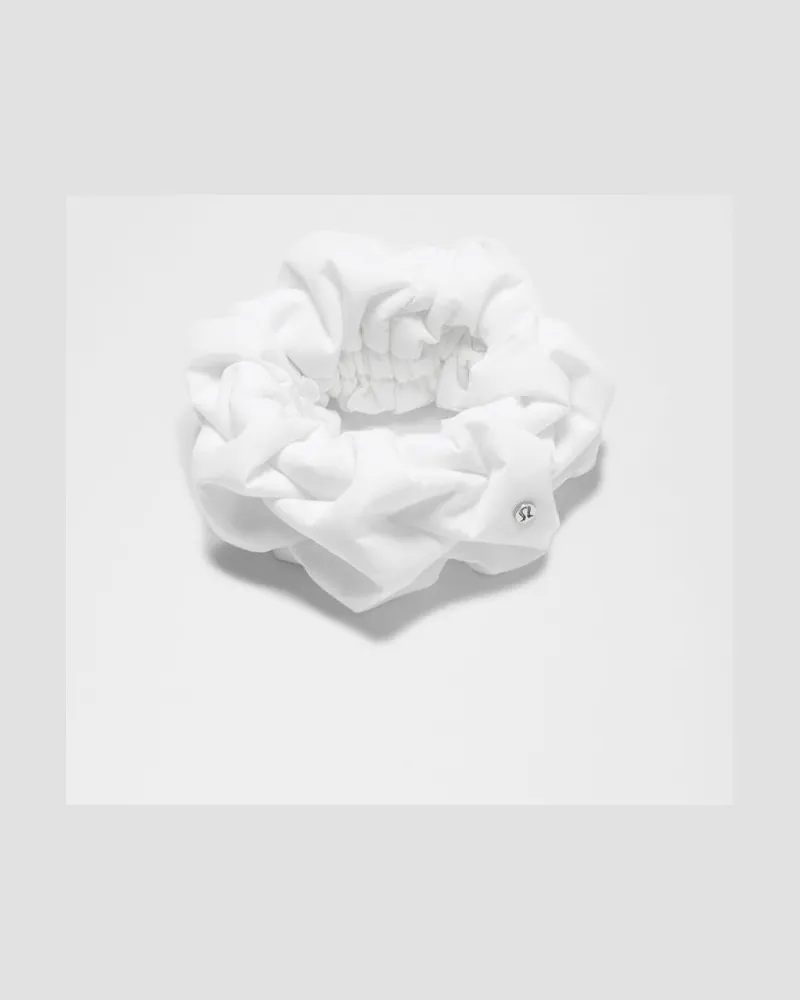 LULULEMON Quilty Puff Scrunchie in White White