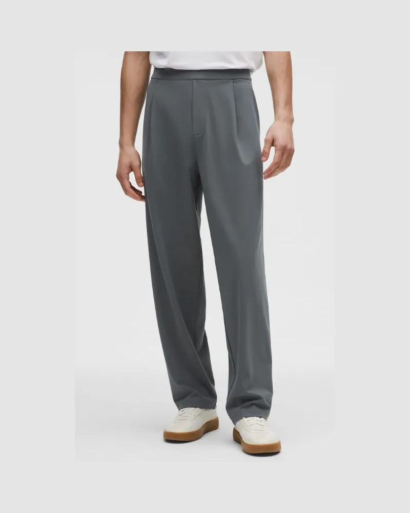 LULULEMON Daydrift Faltenhose im Relaxed Fit Normale Länge für Männer – Größe in Oil Grey Oil