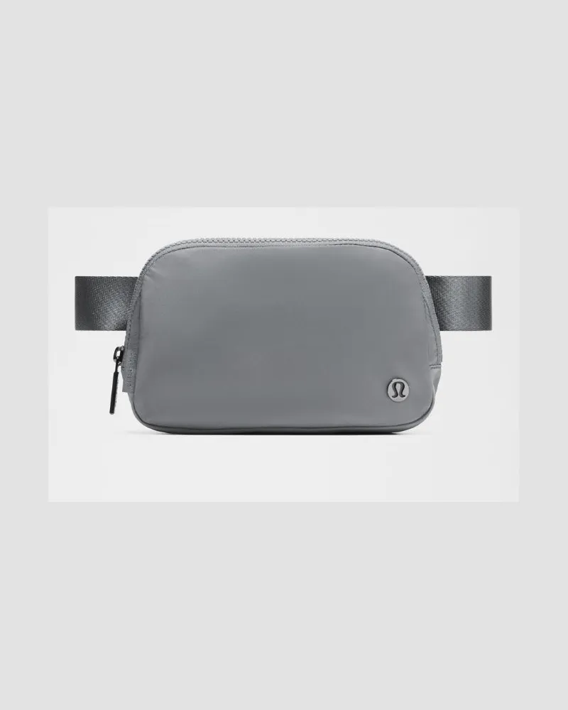 LULULEMON Everywhere Gürteltasche Größe in Asphalt Grey Asphalt