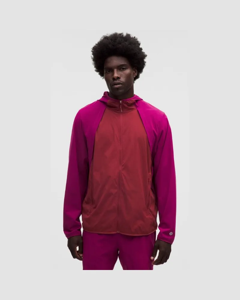 LULULEMON Fast and Free Packbare Jacke für Männer – Größe in Raspberry Rave/Rocket Red Raspberry