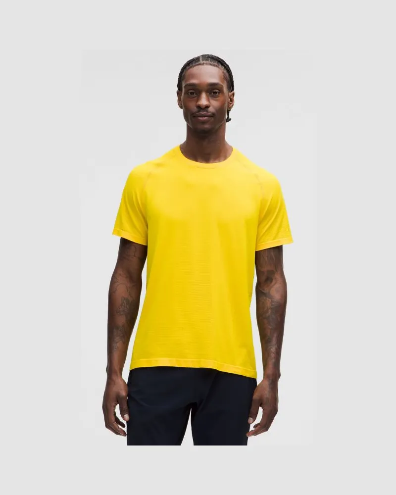 LULULEMON Metal Vent Tech T-Shirt für Männer – Größe in Maize Yellow Maize