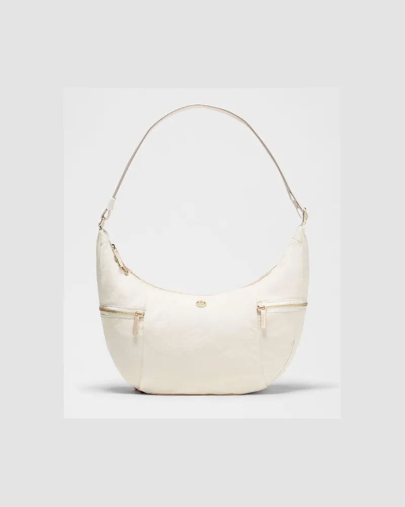 LULULEMON Lässige Umhängetasche Metalldetails – Größe in Light Ivory/Gold Light