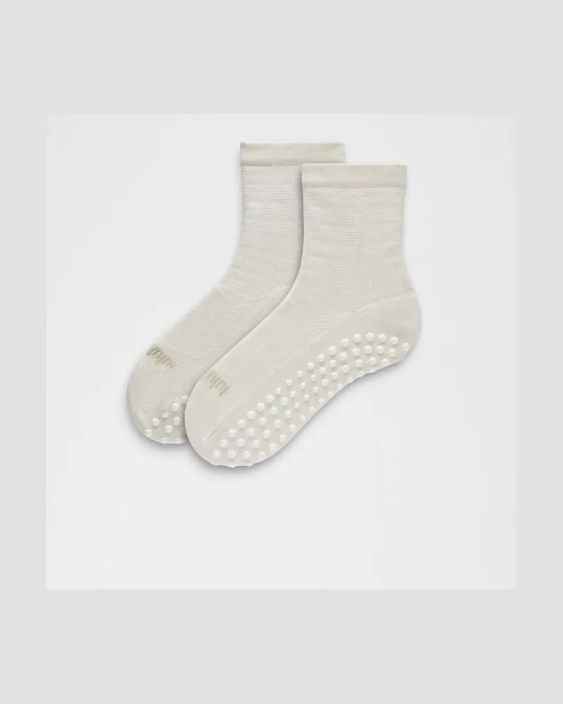 LULULEMON Find Your Balance Socken mit Noppen – Größe in Light Ivory Light