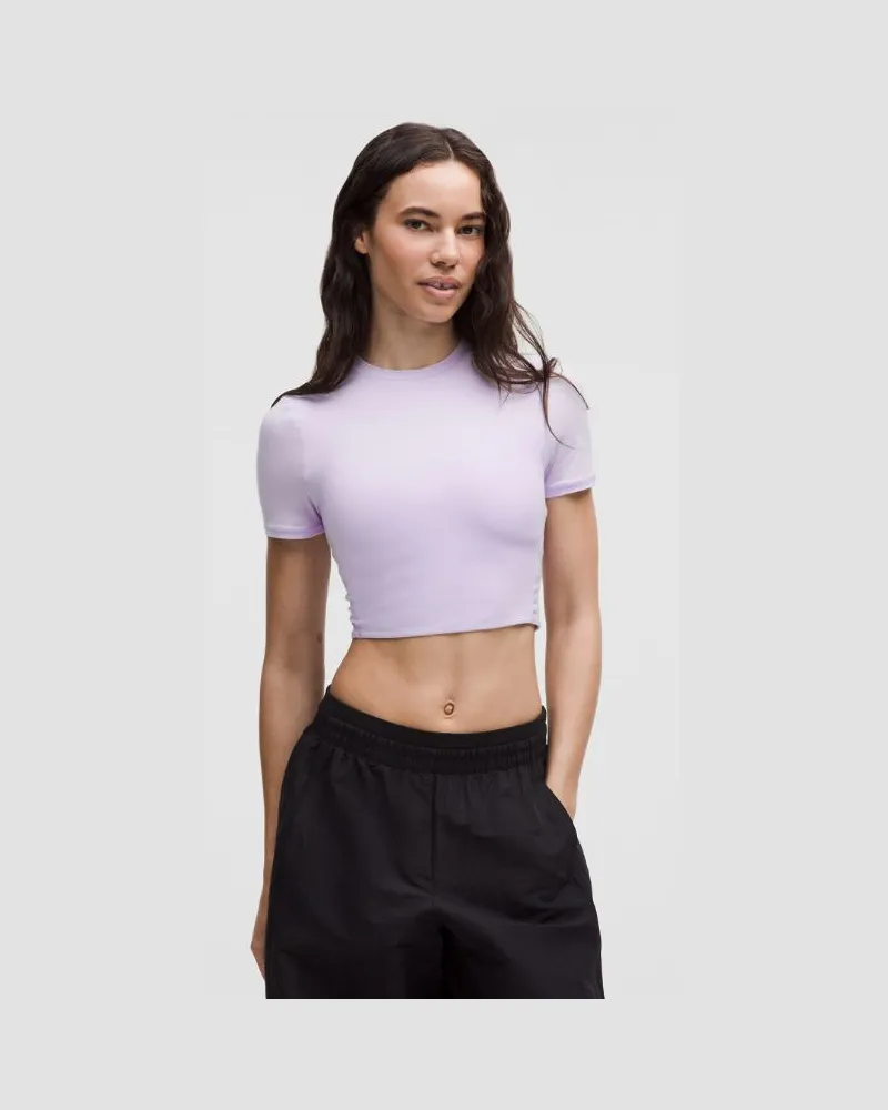 LULULEMON Crop-T-Shirt mit Rundhalsausschnitt für Frauen – Größe in Lavender Frost Lavender