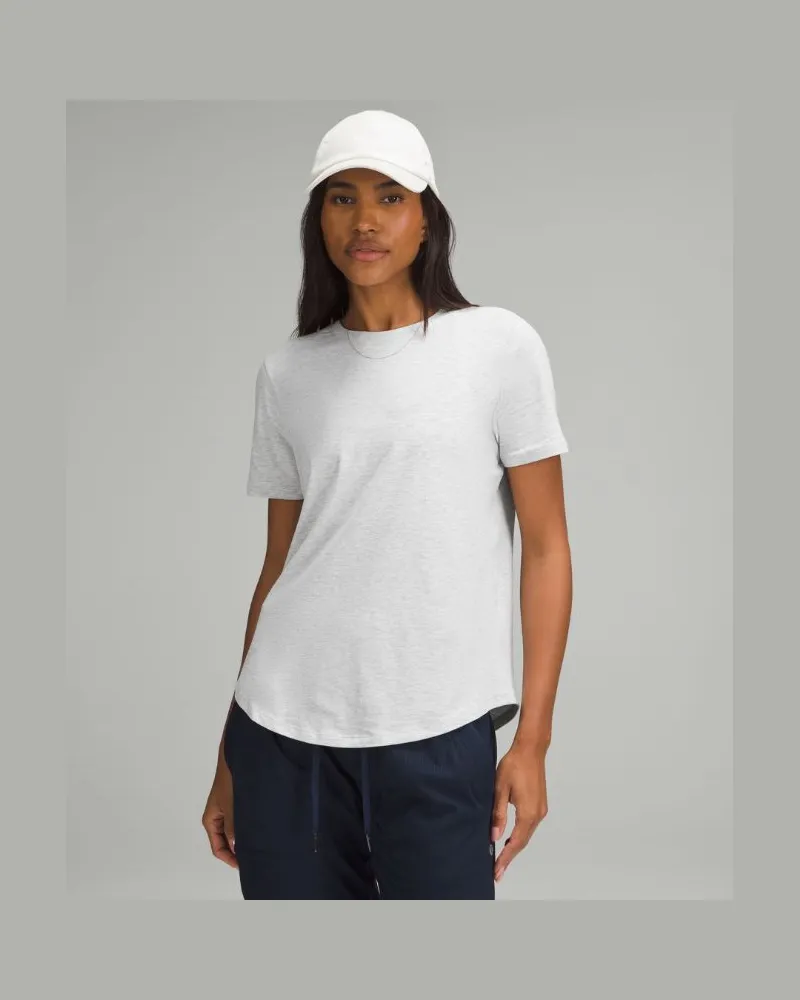 LULULEMON Love T-Shirt mit Rundhalsausschnitt für Frauen – Größe in Heathered Core Ultra Light Grey Heathered