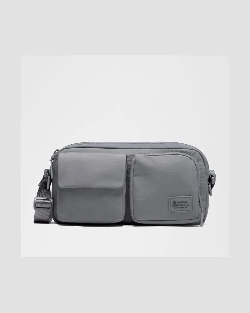 LULULEMON Umhängetasche mit mehreren Taschen, 2 Größe in Solar Grey Solar