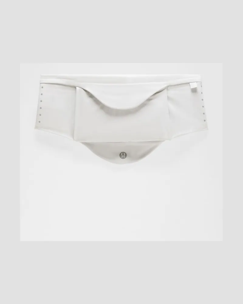 LULULEMON Go Further Neck Cooler in Vapor Vapor