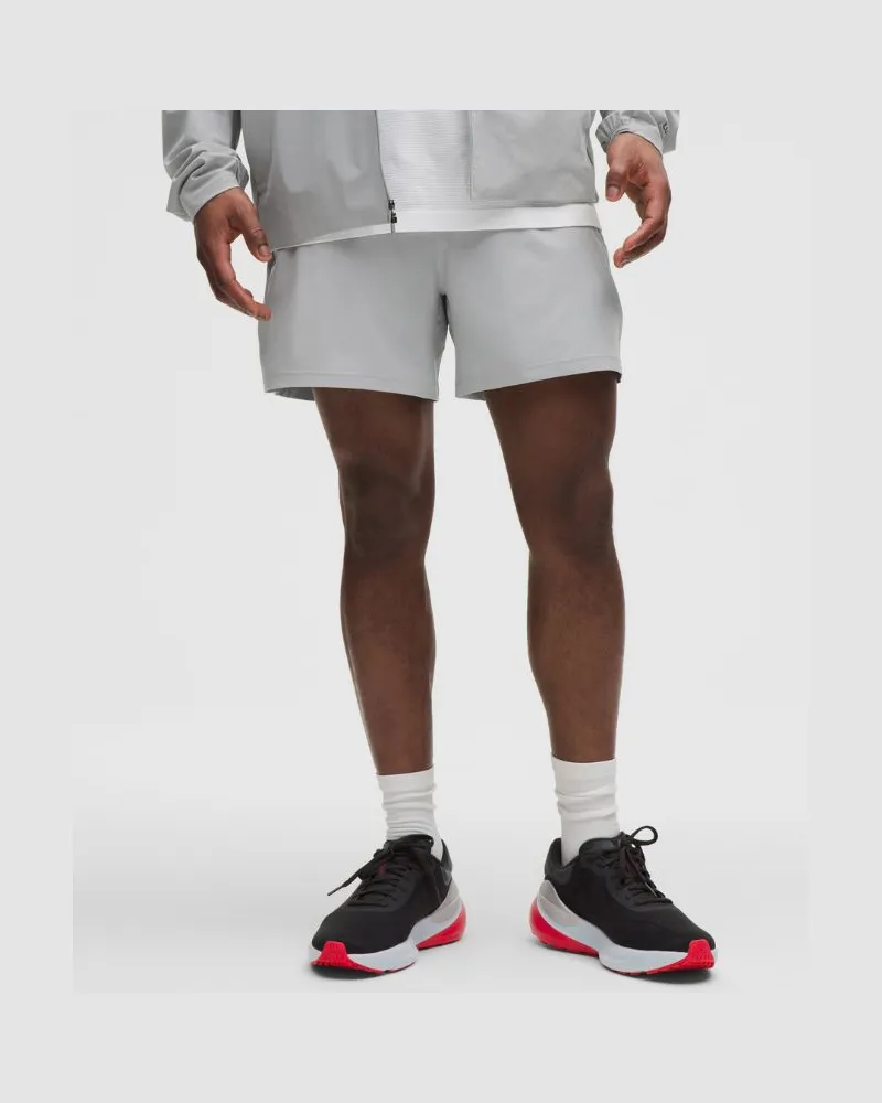 LULULEMON Pace Breaker Shorts mit Liner für Männer – 13 cm – Größe in Silver Drop Silver