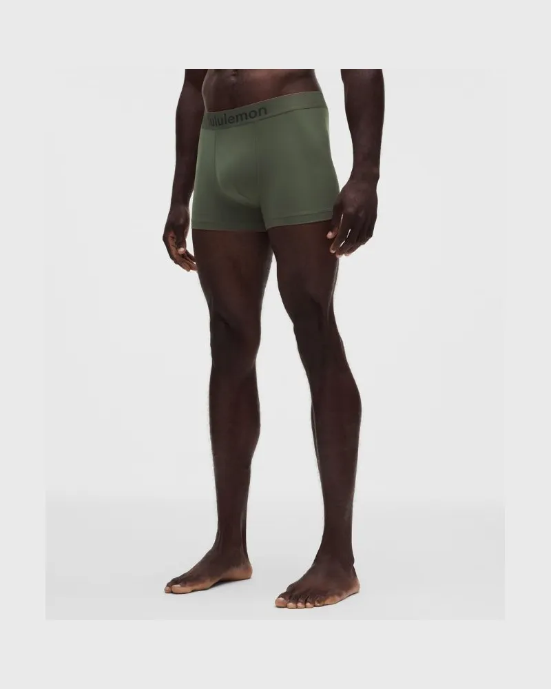 LULULEMON Soft Stretch Active Boxer Slip 3" für Männer – Größe in Sassy Sage Sassy