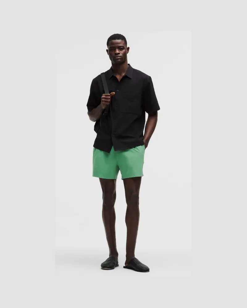 LULULEMON Badeshorts Mit Liner für Männer – 13 cm – Größe in Canteen Green Canteen