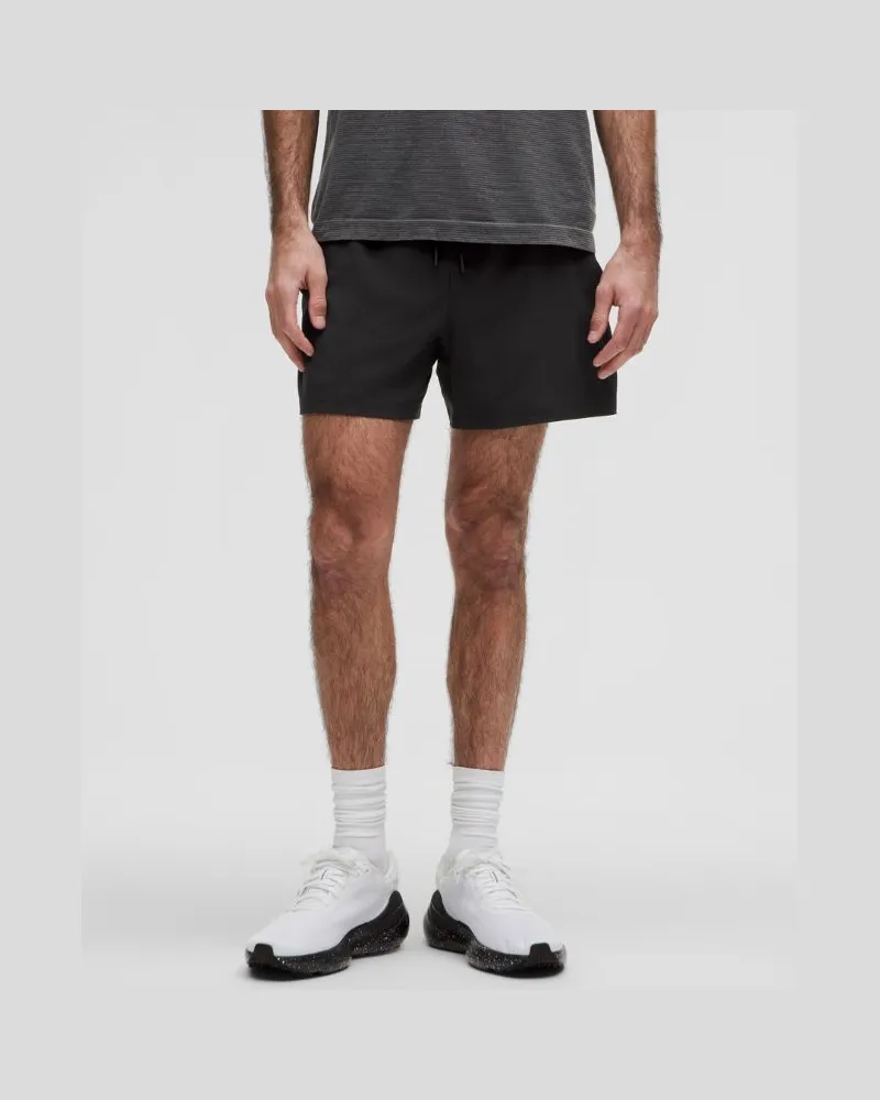 LULULEMON Pace Breaker Shorts mit Liner für Männer – 13 cm – Größe in Black Black