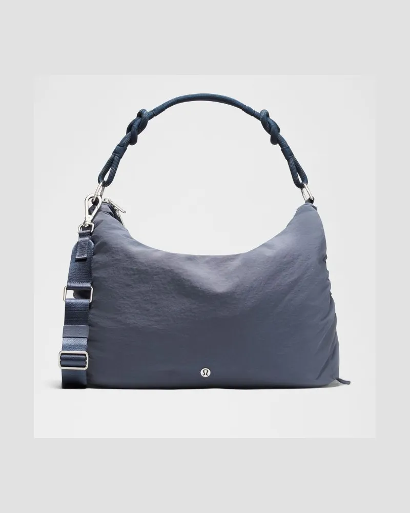 LULULEMON Wandelbare, raffbare Crossbody-Tasche Groß 16 L – Größe in Dusty Diamond/True Navy/Silver Dusty