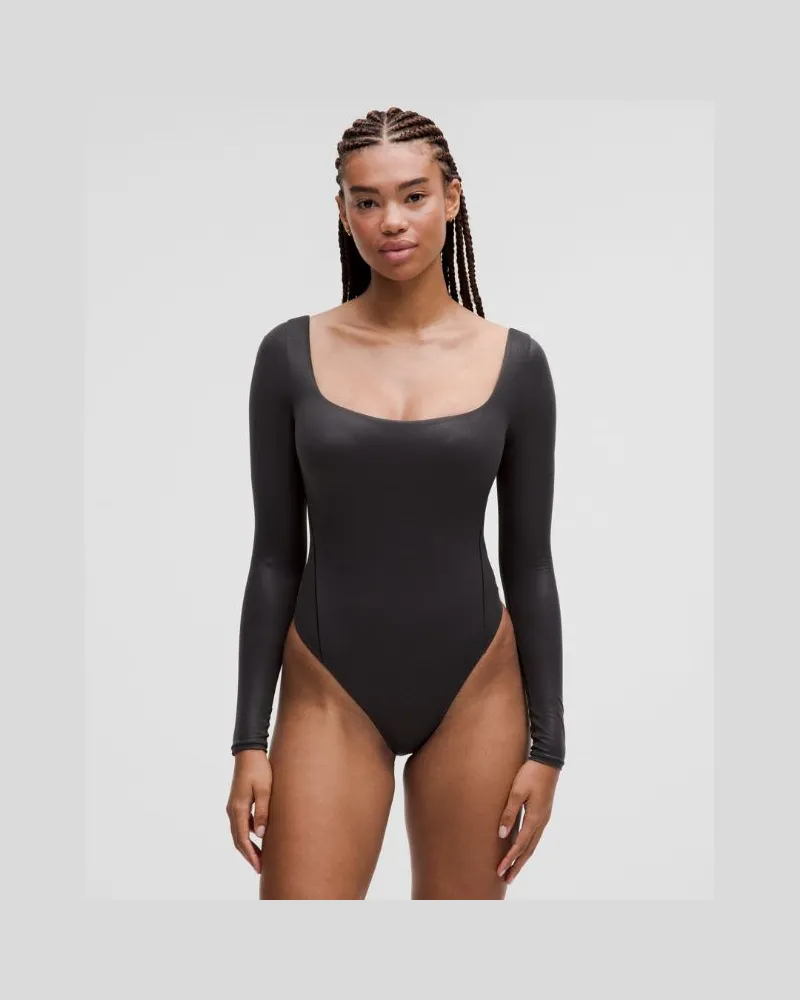 LULULEMON Wundermost Ultraweicher Langarmbody mit eckigem Ausschnitt aus Nulu Glanz für Frauen – Größe in Luxe Shine Foil Print Black Luxe