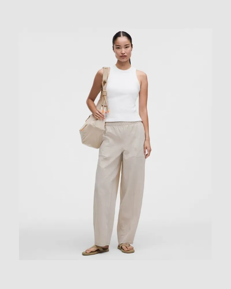 LULULEMON Barrel-Hose mit mittelhohem Bund aus Crinkle Nylon für Frauen – Khaki – Größe Downtown