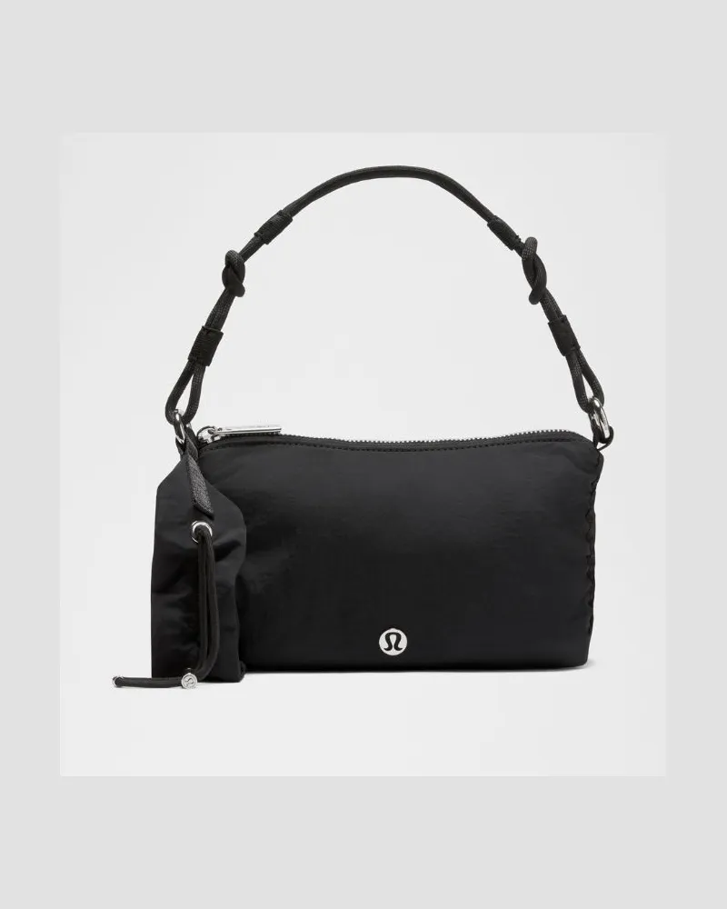 LULULEMON Mini-Schultertasche mit gerafftem Riemen 1 Größe in Black/Silver Black