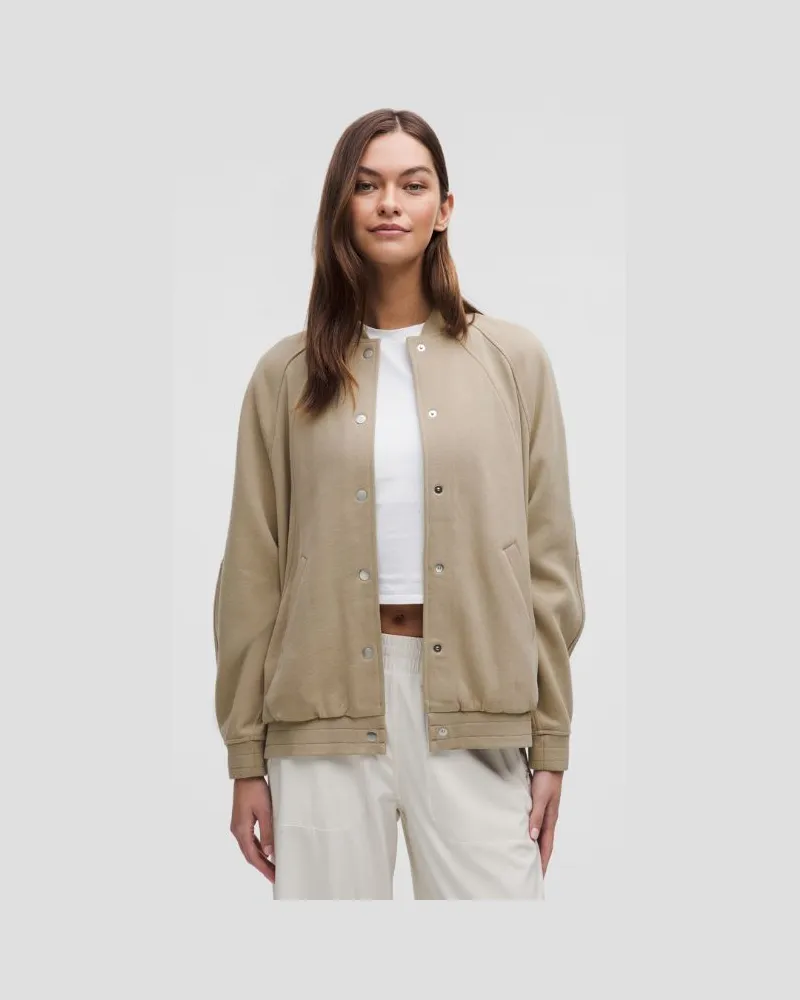 LULULEMON Scuba Oversized-Jacke im College-Look für Frauen – Größe in Sheer Oak Sheer