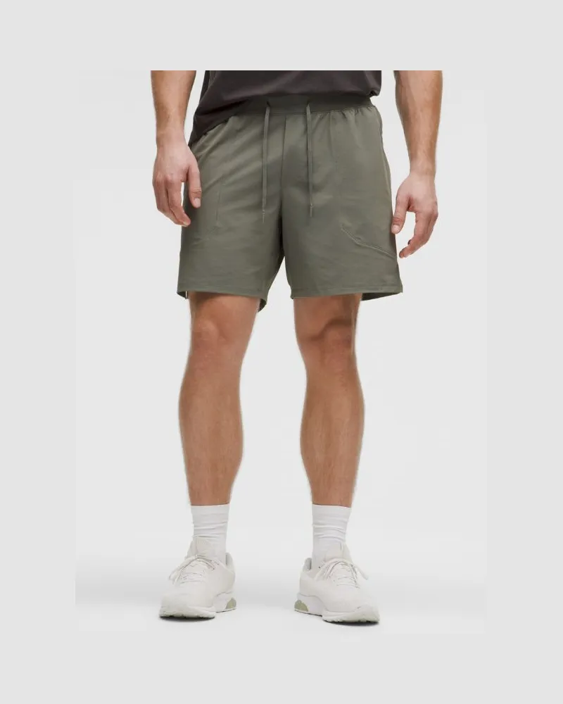 LULULEMON License to Train Shorts ohne Liner für Männer – 18 cm – Größe in Grey Sage Grey
