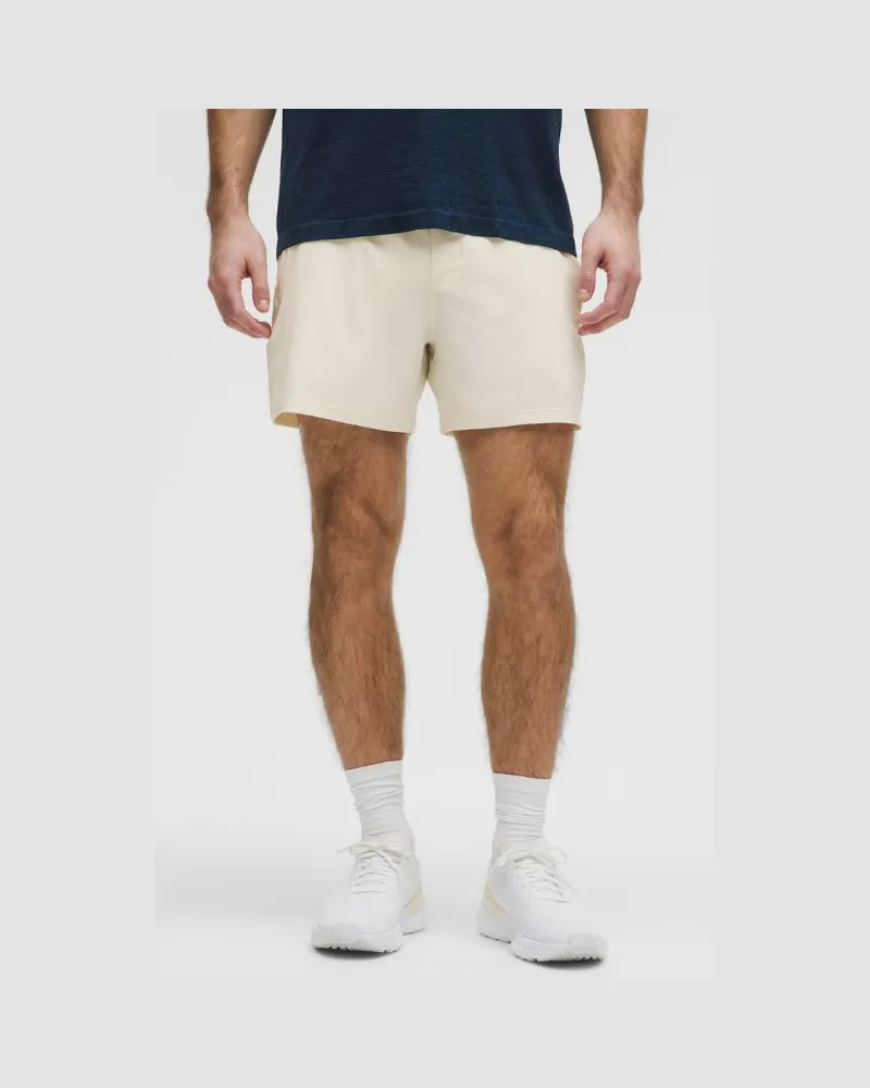 LULULEMON Pace Breaker Shorts ohne Liner für Männer – 13 cm – Größe in Light Ivory Light