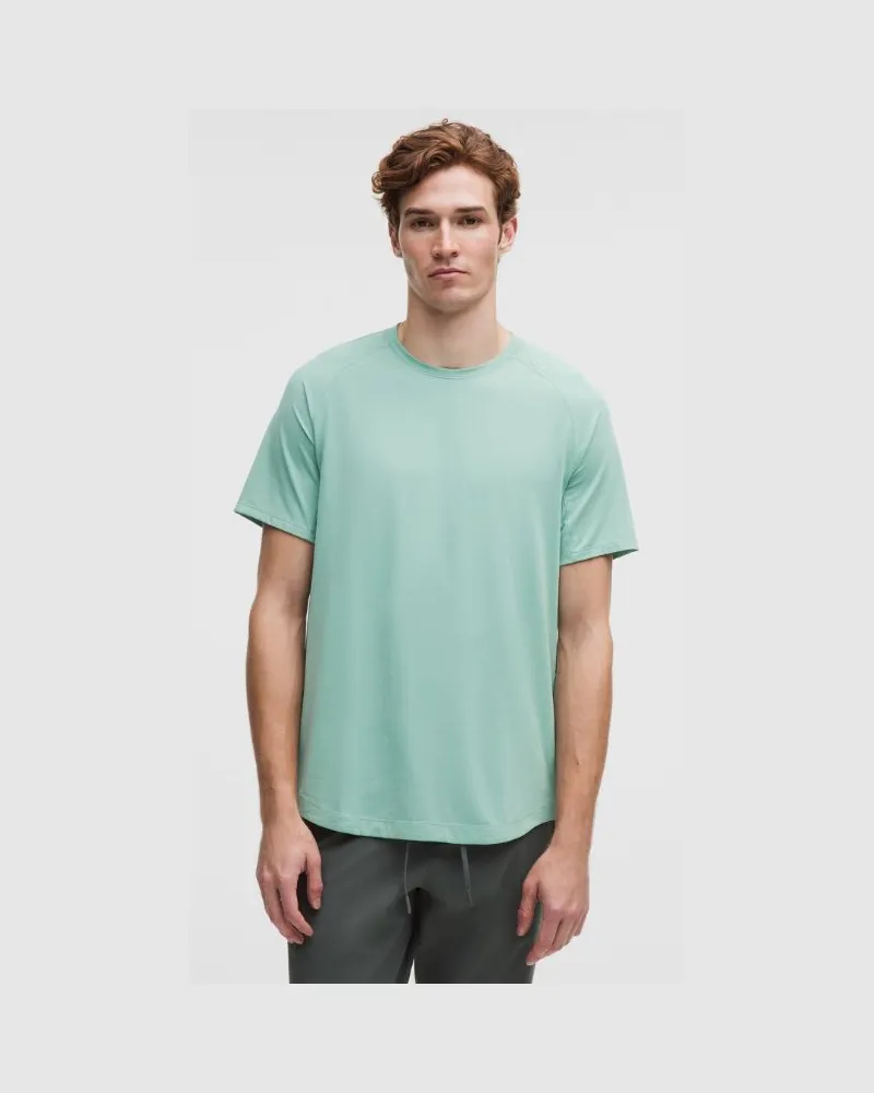 LULULEMON License to Train Kurzarmshirt für Männer – Größe in Sea Water Sea