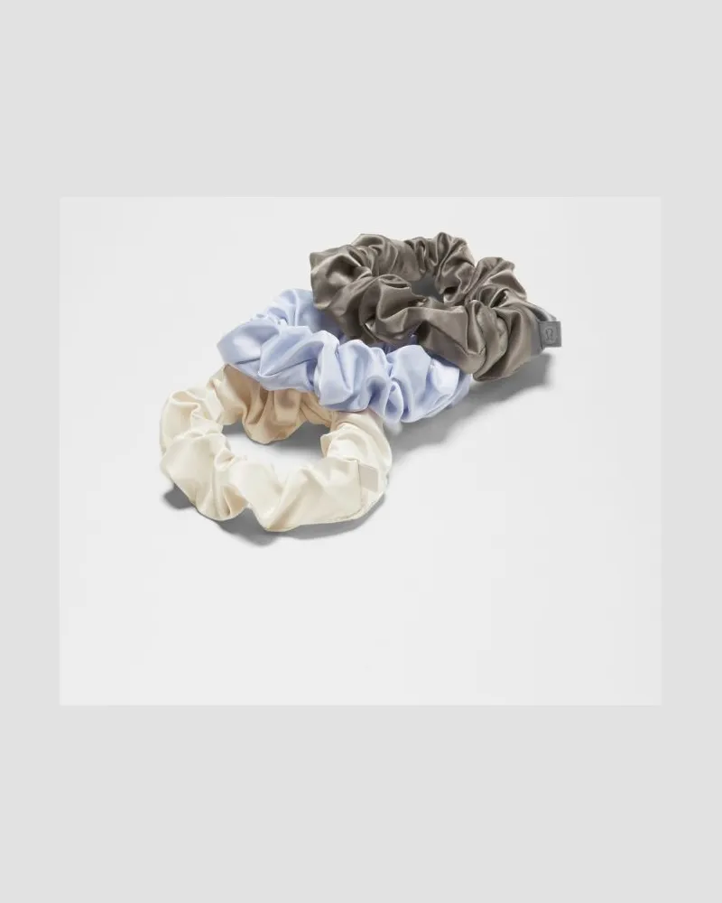 LULULEMON Uplifting Scrunchies aus Satin 3er-Pack in Warm Ash Grey/Serene Blue/Light Ivory Warm