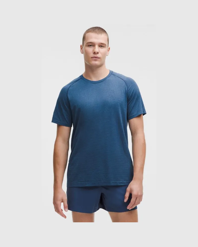LULULEMON Metal Vent Tech T-Shirt für Männer – Größe in Chalk Blue/Blue Twill Chalk