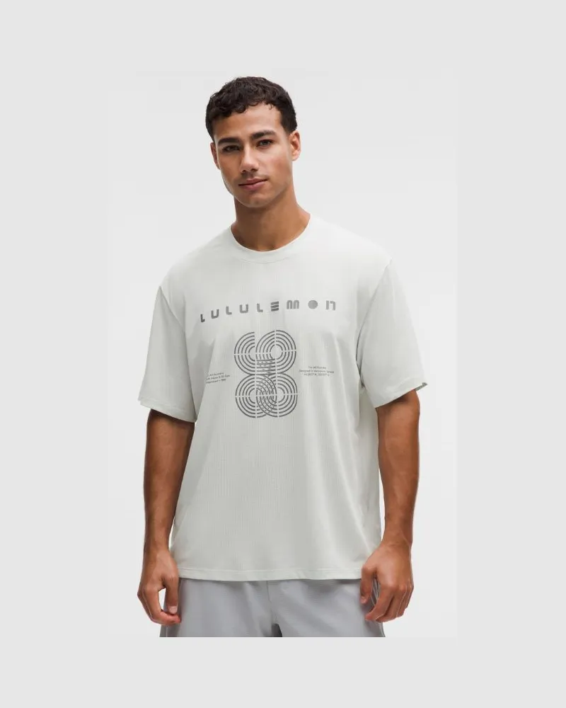 LULULEMON Mile Maker T-Shirt 98 Wordmark für Männer – Größe in Vapor Vapor