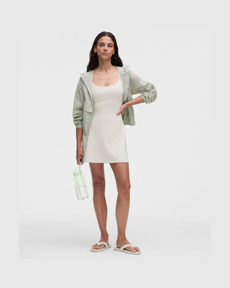 LULULEMON Flow Y Kleid Leichter Halt für B/C-Cups für Frauen – Größe in Light Ivory Light