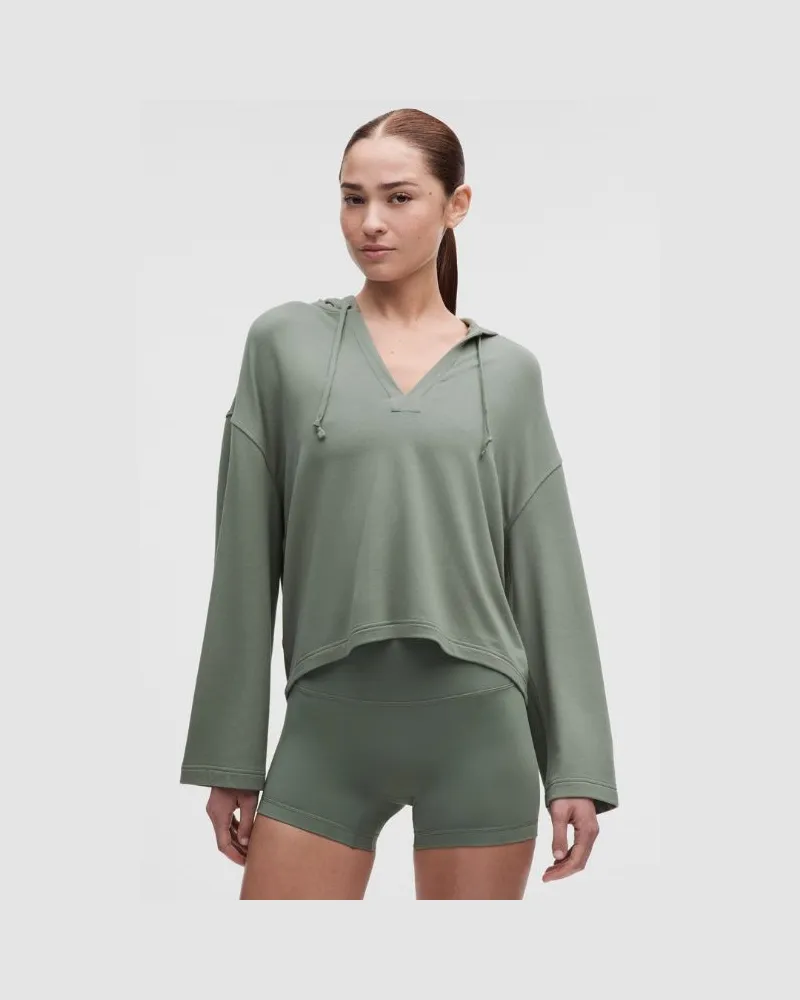 LULULEMON BeCalm V-Neck Hoodie Fabric für Frauen – Größe in Willow Leaf Willow
